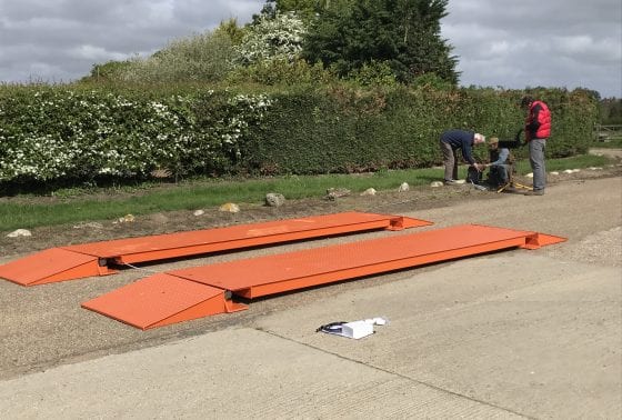 Placing weigh beam display